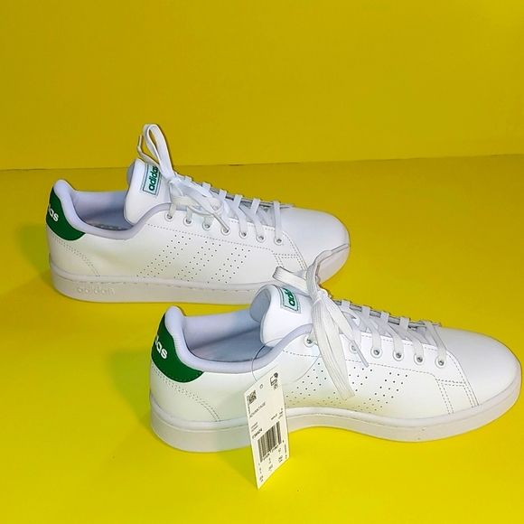 Adidas Advantage Green and White. Unisex sizing  men's size 8.5 women's size 10 - Picture 2 of 8